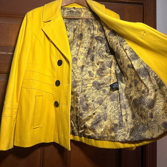 Yellow Double-Breasted Women's Jacket - Picture 4 of 8